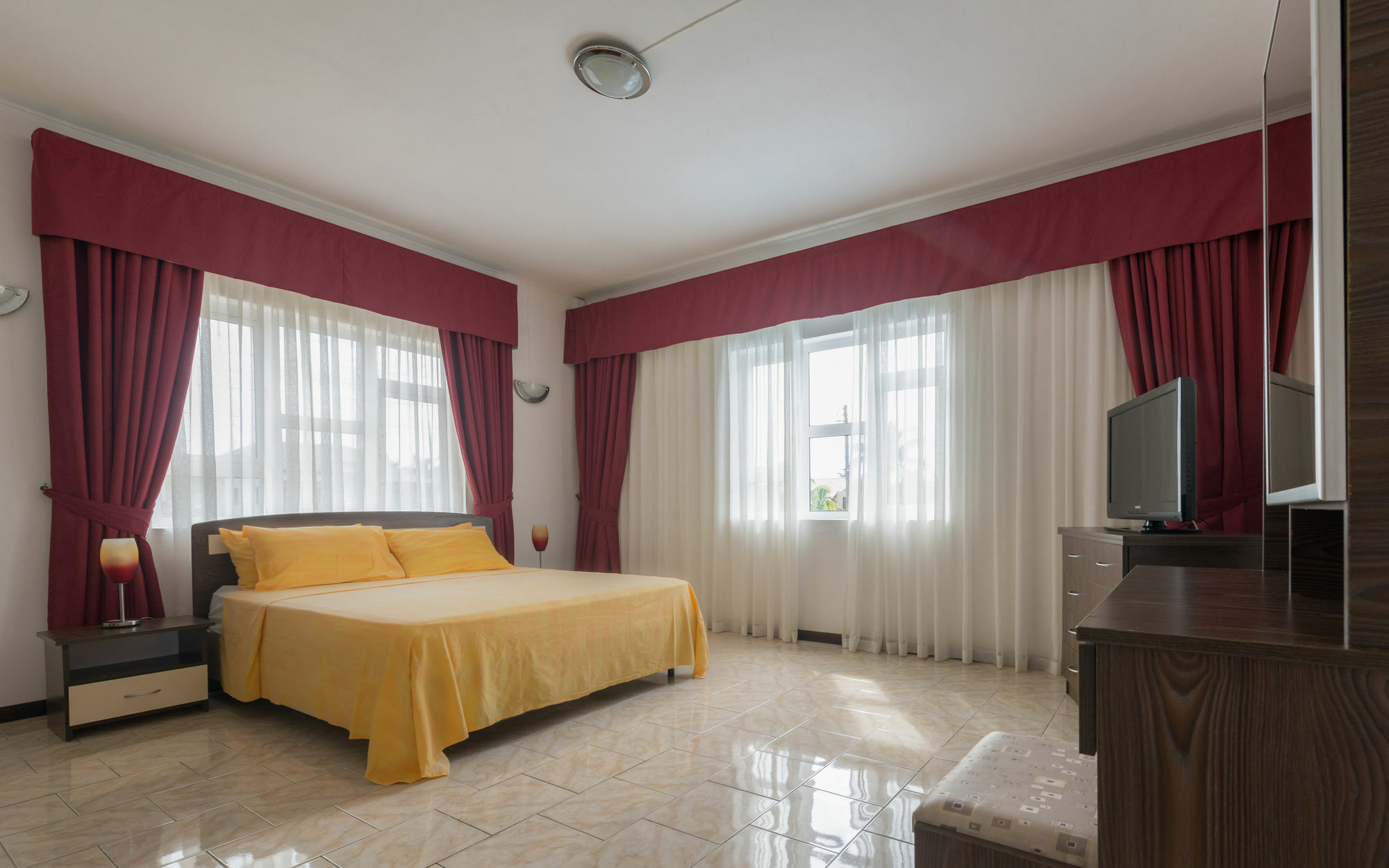 Wanna Studio Apartments Pointe aux Canonniers Bagian luar foto